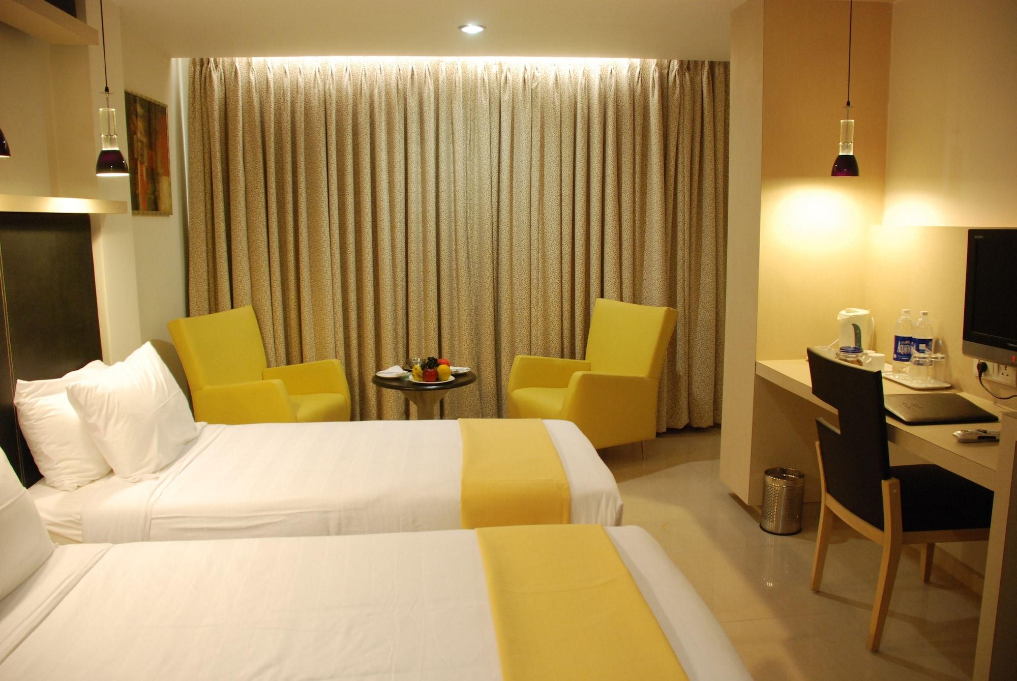 The Oriental Residency Hotel Мумбай Стая снимка